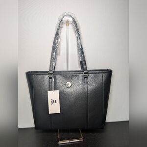 JM Classic Black Women's Tote Bag